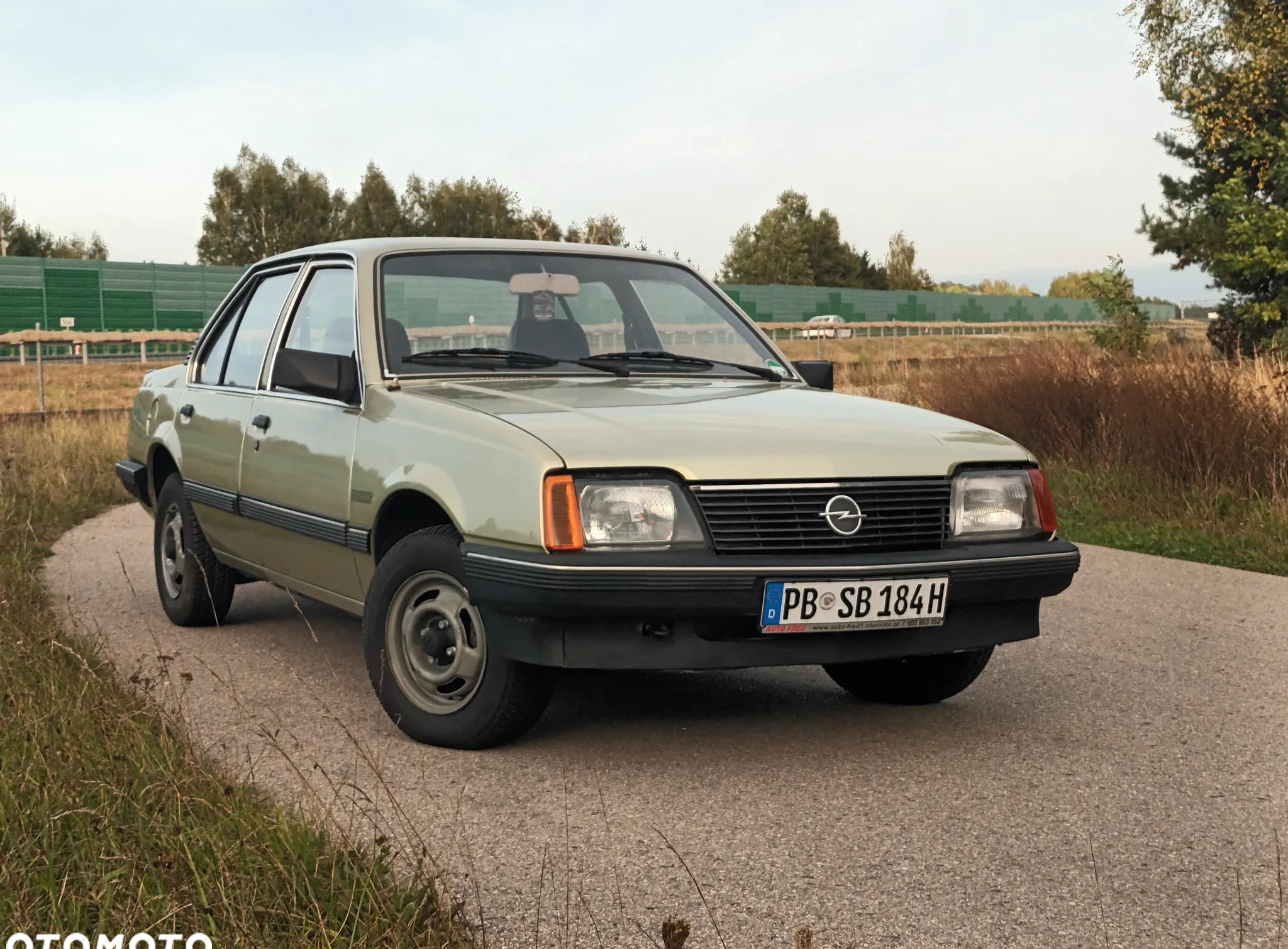 Opel Ascona cena 13900 przebieg: 141700, rok produkcji 1984 z Końskie małe 631